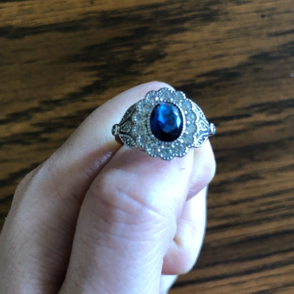Ring - Picture 3 of 3